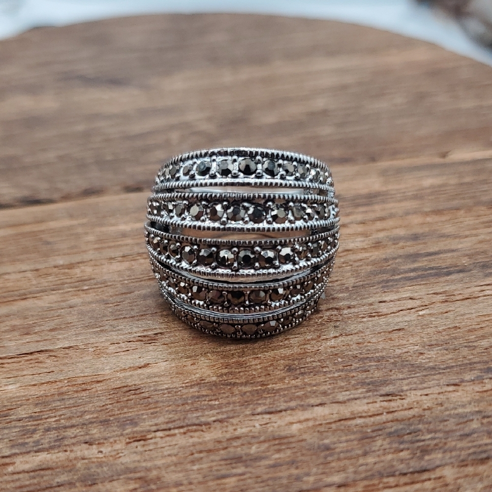 Sterling Silver Multi-Row Black Crystal Dome Ring Size 5 R819